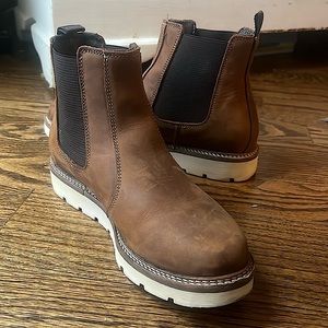 Alpine Design Chelsea Boots SIZE 8.5